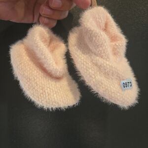 Cat & Jack Fuzzy Slipper Boots NWT 3-6 Months